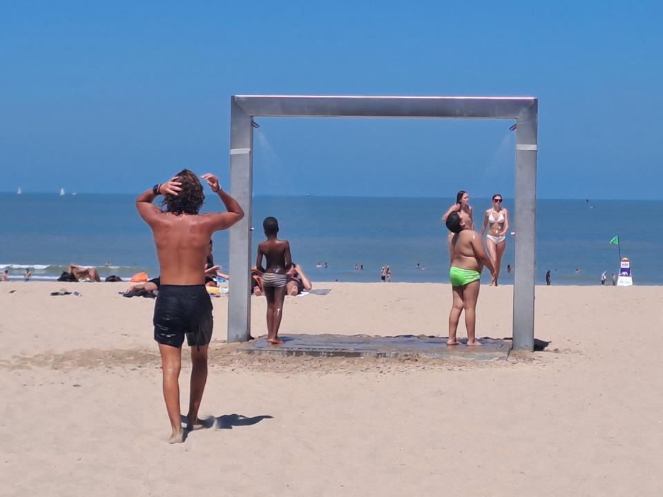 Stranddouche knokke